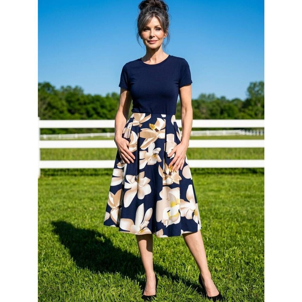 ☔️🩵NWOT Blue Floral Swing Elbow Sleeve Dress Small